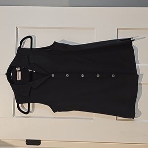 New Woman's Black Croft & Barrow sleeveless buttoned up top with a collar